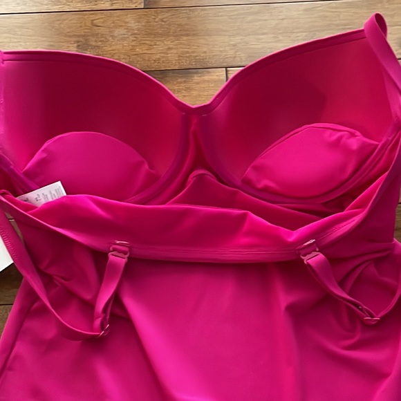 NWT Skye Coco D-Cup Tankini top in sizes S, M, L, XL Color Magenta - Picture 4 of 5